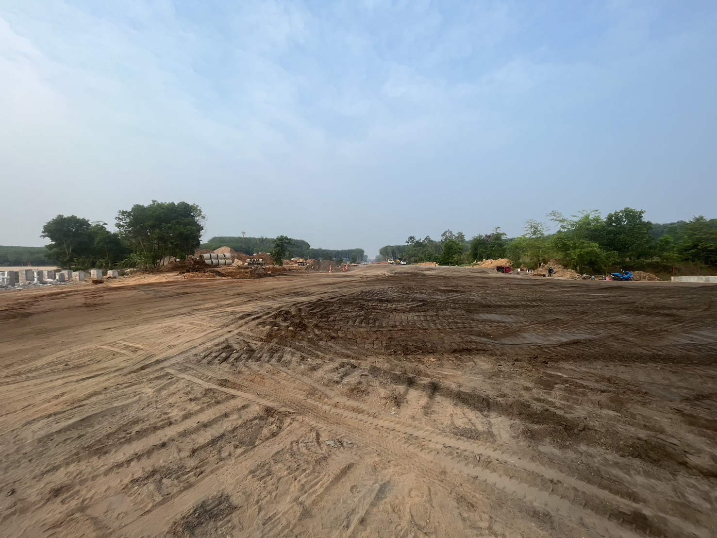 รูป 100 เมตรประจำเดือน มี.ค. 2568