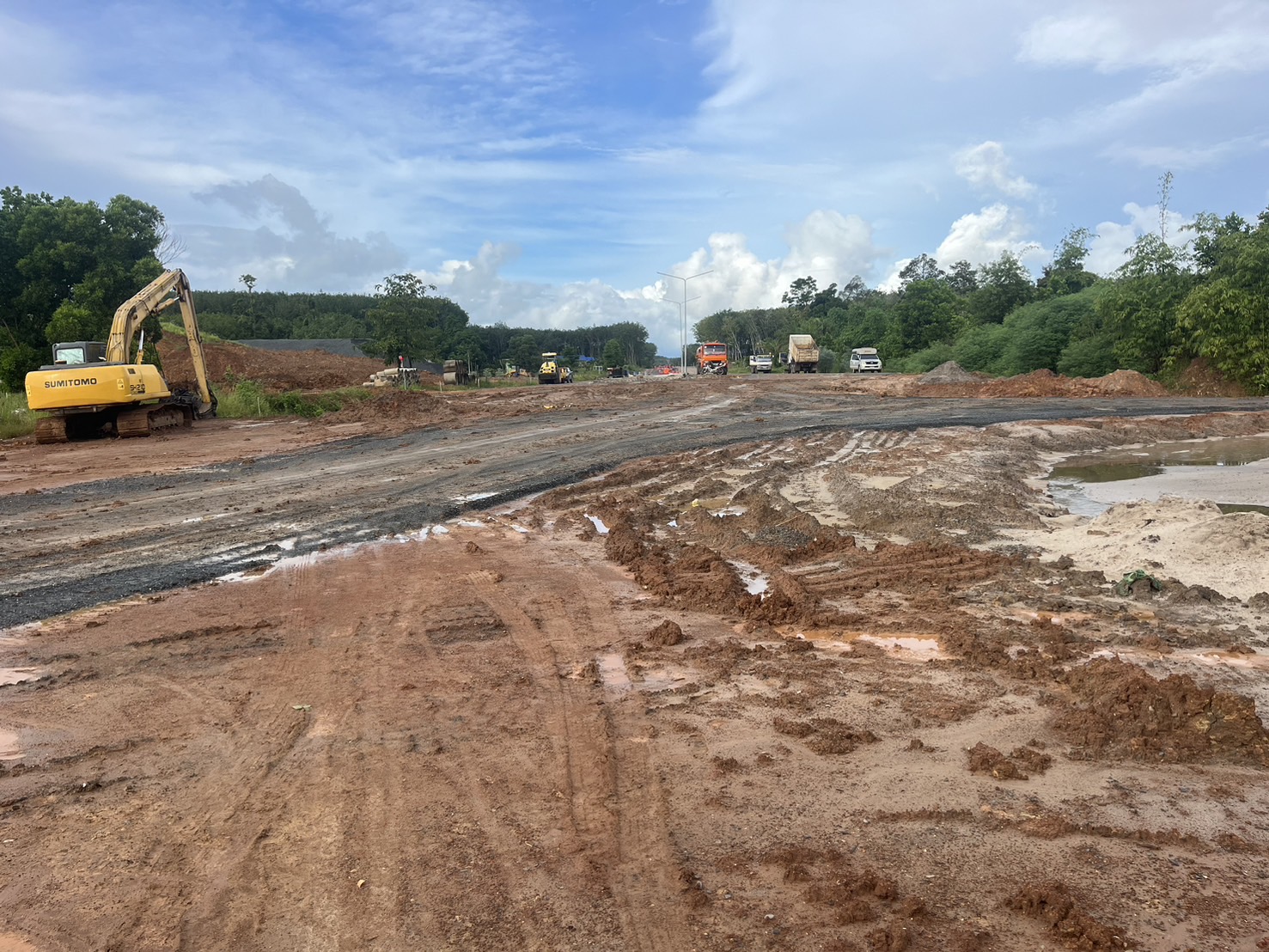 รูป 100 เมตรประจำเดือน ส.ค. 2568