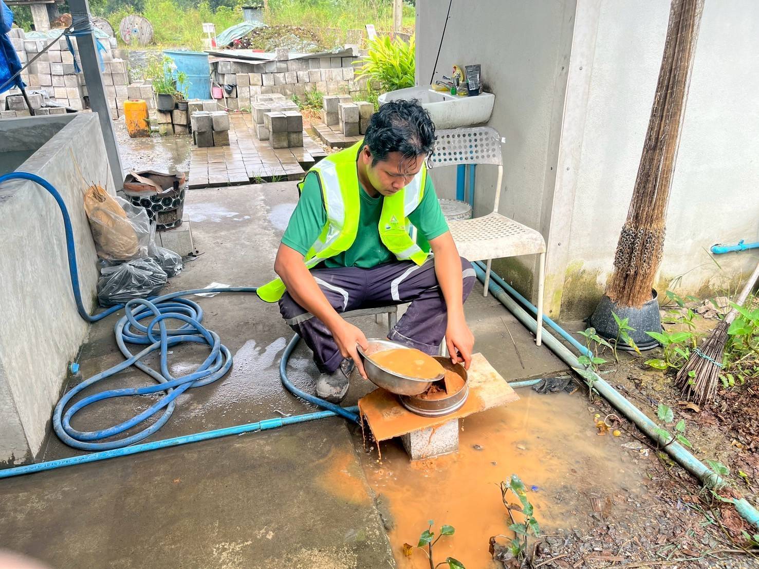ตรวจสอบงานทดสอบ Sieve Test , Compaction Test วัสดุดินถม