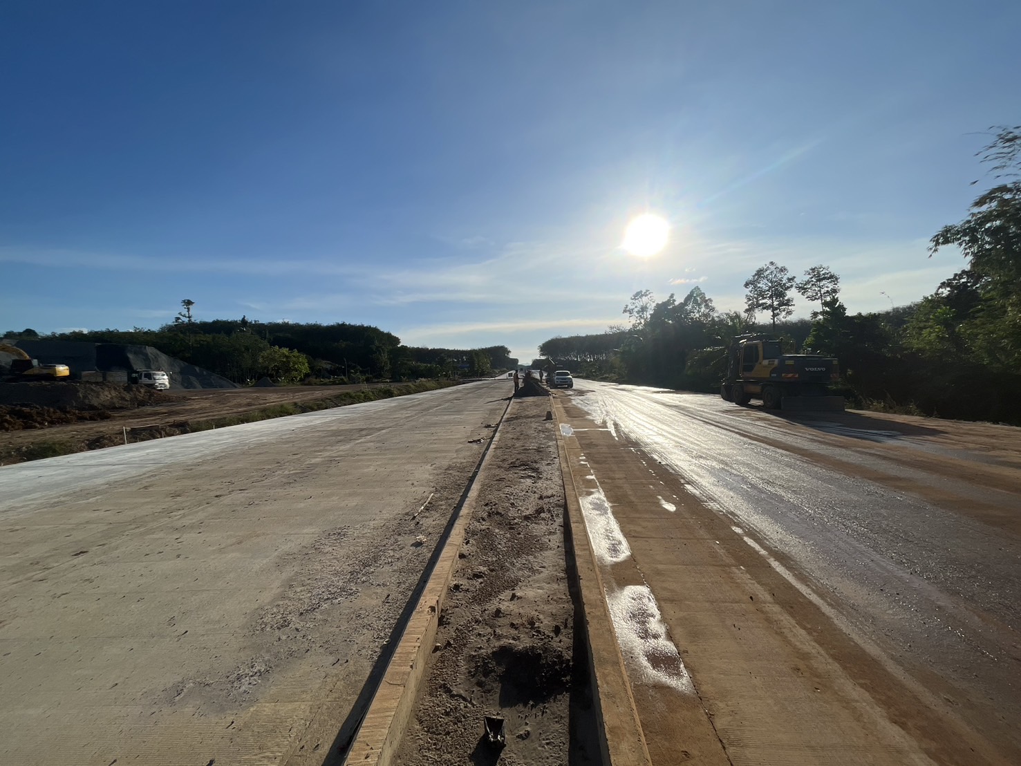 รูป 100 เมตรประจำเดือน พ.ย. 2568